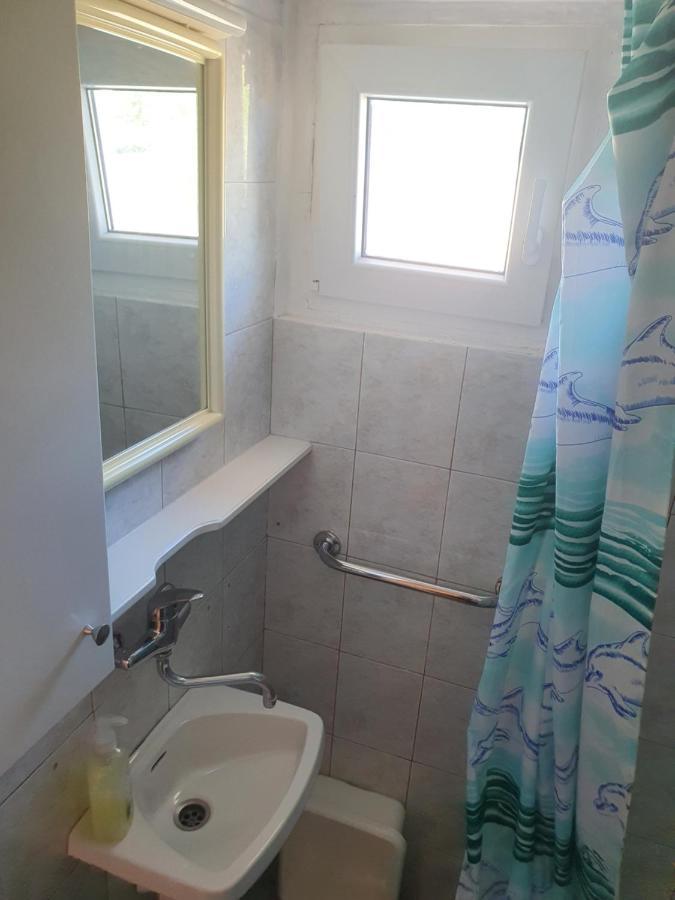 Apartman Letizia Apartment Ustrine Luaran gambar